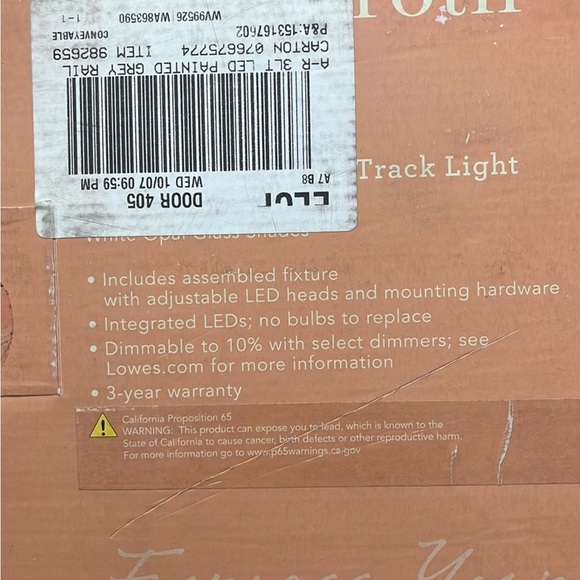 Three light Ceiling Track Light - Picture 5 of 5